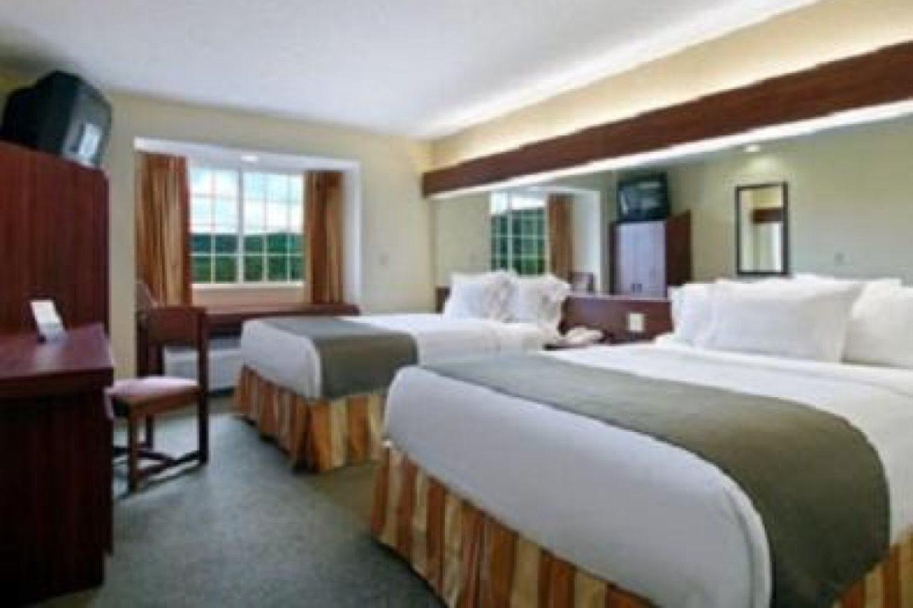 Microtel Inn And Suites Gassaway Eksteriør billede